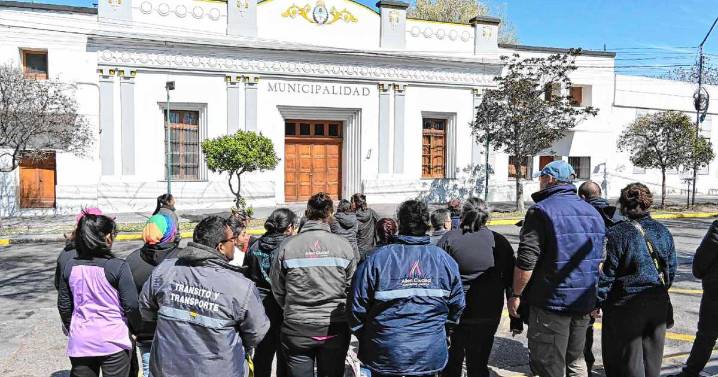 Se levanta el paro municipal en Allen: Román y los gremios llegaron a un acuerdo salarial