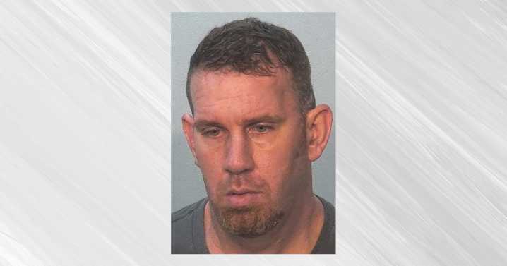 Fort Wayne man charged with 3 counts of attempted murder for shooting at officers