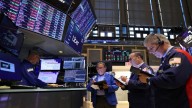 “El mercado estima una corrección del tipo de cambio, porque Argentina es una economía estancada”