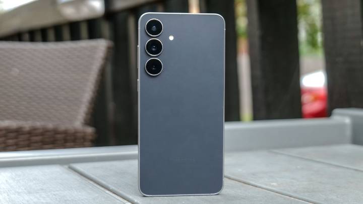 Samsung Galaxy S25 FE review: A mid-range phone that falls flat
