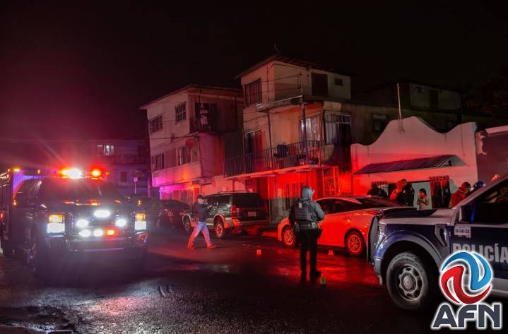 Atacan a dos mujeres con disparos de armas de fuego, una falleció en el lugar