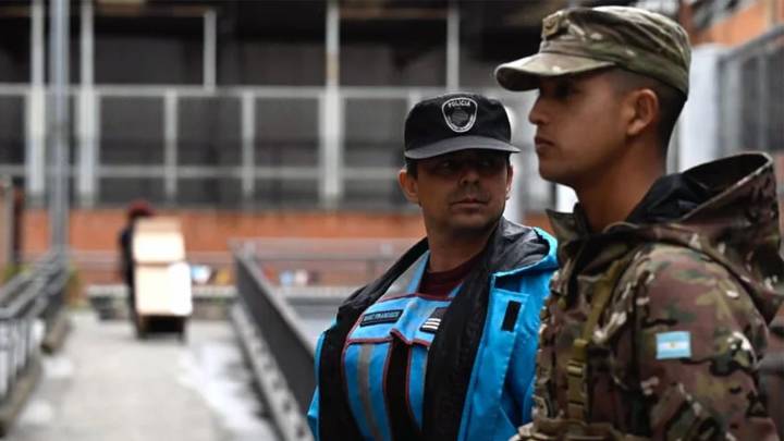La Policía de la Ciudad y el Ejército pusieron en marcha el operativo para la elección del domingo