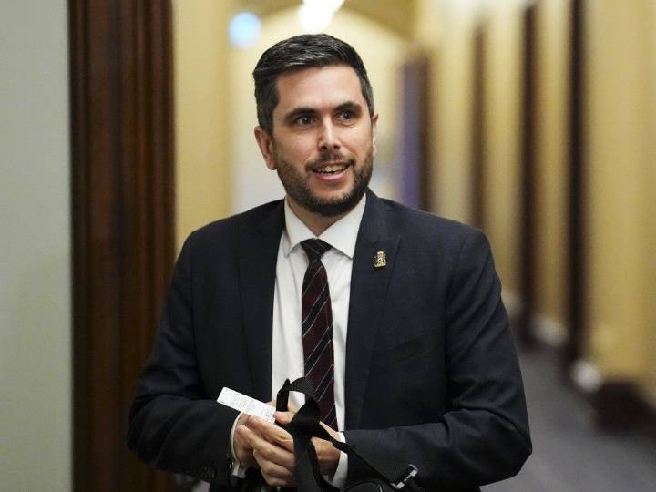 CSIS employees applaud director's blunt memo on 'systemic' issues