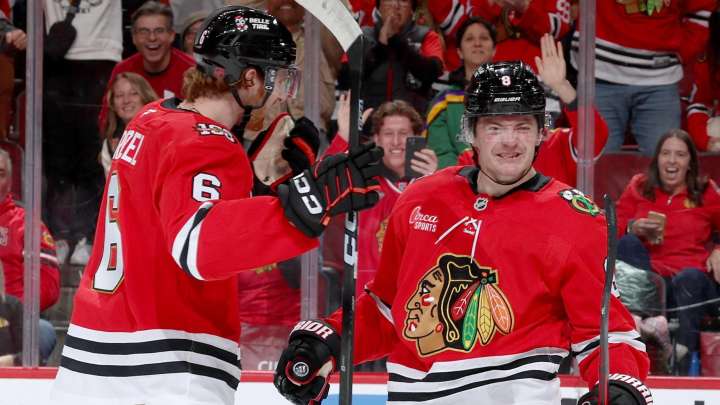 Donato scores in OT, Blackhawks edge Ducks 2-1 in Quenneville's ret...