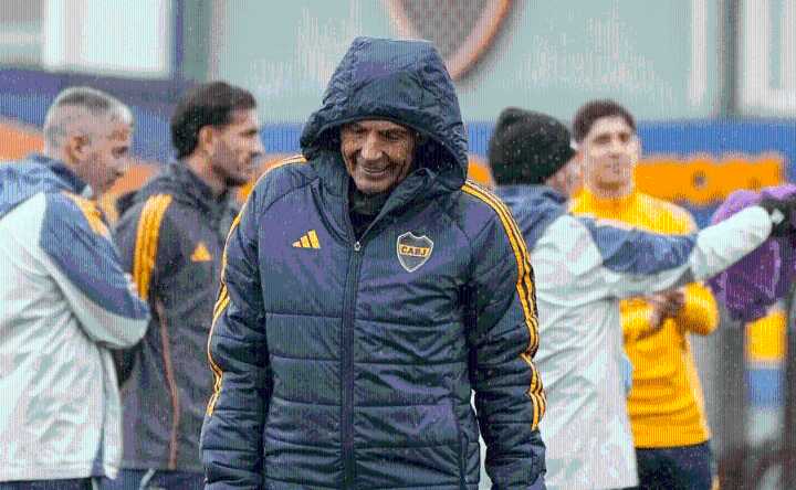 “Resuelve todo simple…”: el último elogio de Russo a su «jugador favorito» en Boca