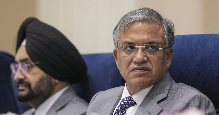 Bihar CEC ducks questions on 'illegal migrants' number in Bihar list