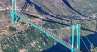 Así se ve el nuevo puente más alto del mundo, inaugurado en China: fotos y video