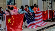 EEUU y China reanudan el diálogo comercial ante una posible cumbre entre Trump y Xi