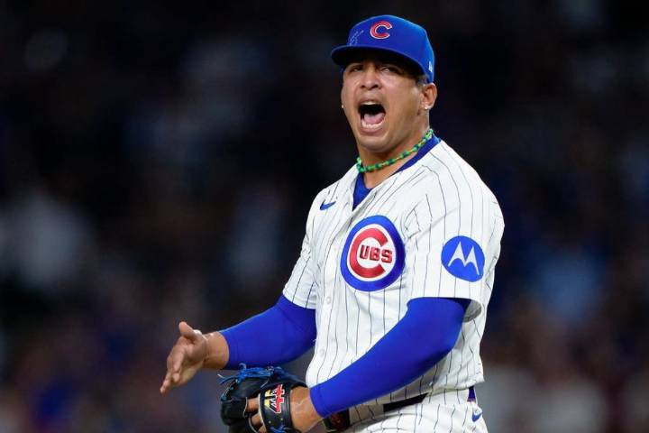 Daniel Palencia entra en gran relevo por los Cachorros y obtiene su primer triunfo