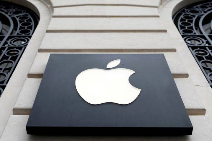 Apple clinches exclusive US media rights for F1 races under five