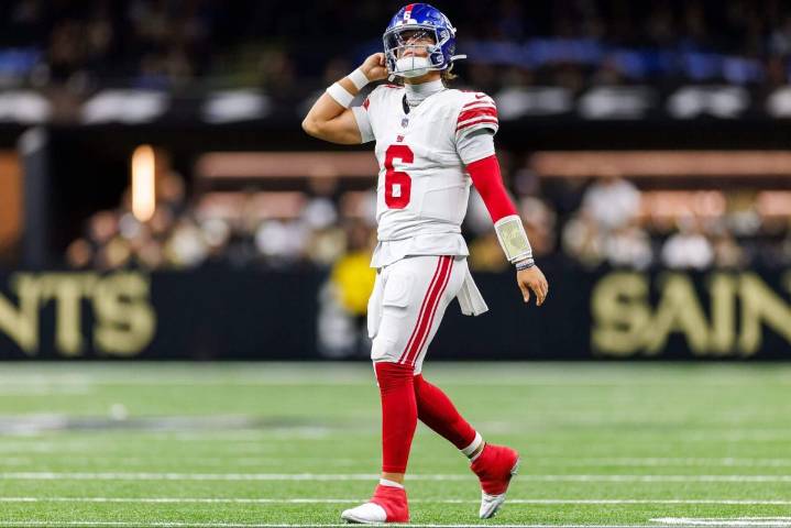 If Giants hope to develop Jaxson Dart, he'll need more help than he got vs. Saints