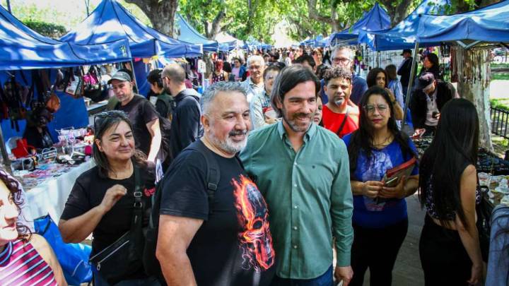 Del Caño en Moreno: entre muestras de apoyo con vecinos, llamó a enfrentar el ajuste de Milei y fortalecer la lucha desde abajo