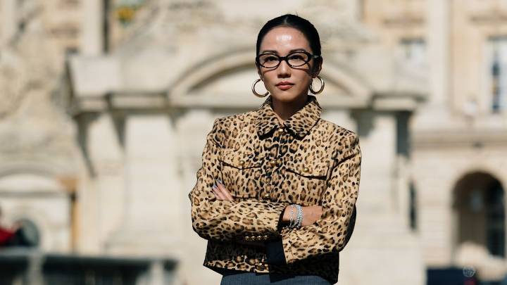 Everyone Needs to Own a Grey Wool Skirt This Winter