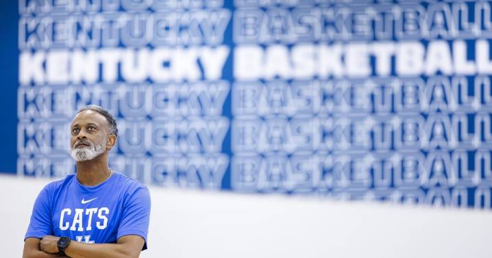 Kentucky Women's basketball starts at No. 24 in the Top 25