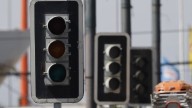 Corte de luz afectó a varias comunas de Santiago y complica el funcionamiento del Metro