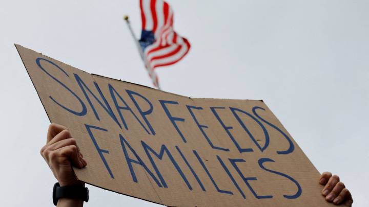 How SNAP benefit lapse could affect consumers and retailers