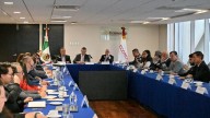 Economía comienza consultas con el sector privado rumbo a la revisión del T