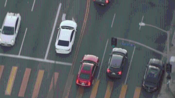 Multiple people in South LA chase linked to street robberies, LAPD says