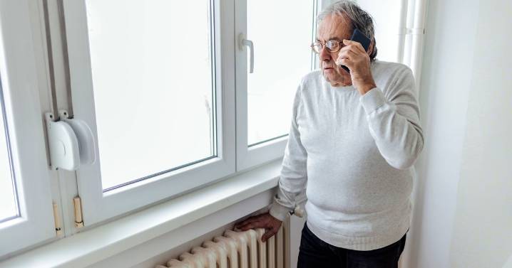 DWP issues Winter Fuel Payment scam warning to anyone who receives text