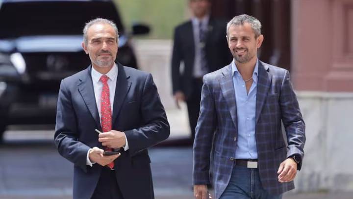 Interna en el Gobierno: en el caputismo hablan por primera vez de una "pésima relación" con los Menem