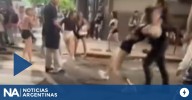 Brutal golpiza en el piso a una joven en La Plata: no hay detenidos