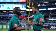 Marineros arrasan en Toronto y viajan a Seattle con ventaja de 2