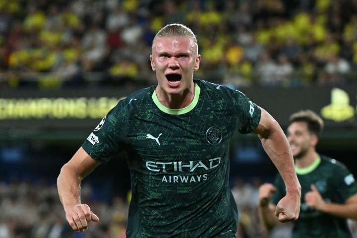 Manchester City impuso su jerarquía y venció 2-0 al Villarreal por la Champions League