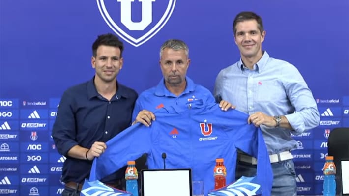 Clark aclara la situación de Gustavo Álvarez en la U: “Siempre que nos empieza a ir bien comienzan a aparecer estos rumores”