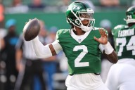Deadspin | Tyrod Taylor mum on Jets' starting QB vs. Bengals