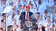 "Tendremos que empezar a mirar por tierra": Trump dice que realizarán operativos terrestres tras ataques a "narcobarcos"