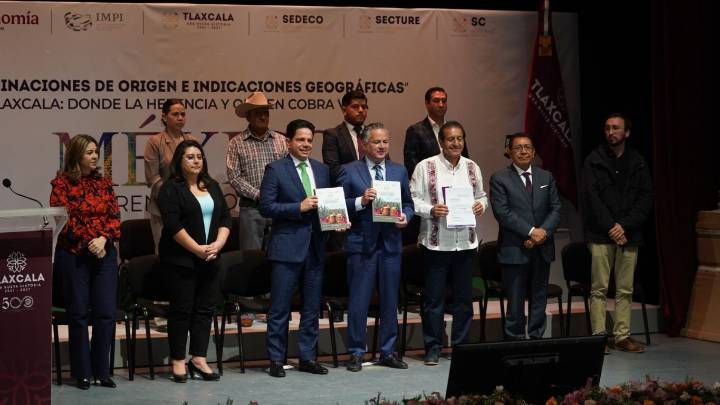 Buscan proteger la autenticidad del pulque tlaxcalteca; solicita gobierno al IMPI la indicación geográfica y denominación de origen