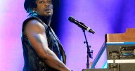 D’Angelo, Grammy-winning R&B singer who became an icon with ‘Untitled (How Does It Feel),’ dies
