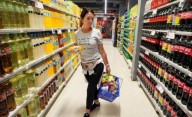 Las ventas en supermercados cayeron en agosto por quinto mes al hilo