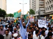 Pakistan Govt, protesters sign agreement  to end violent protests in PoK
