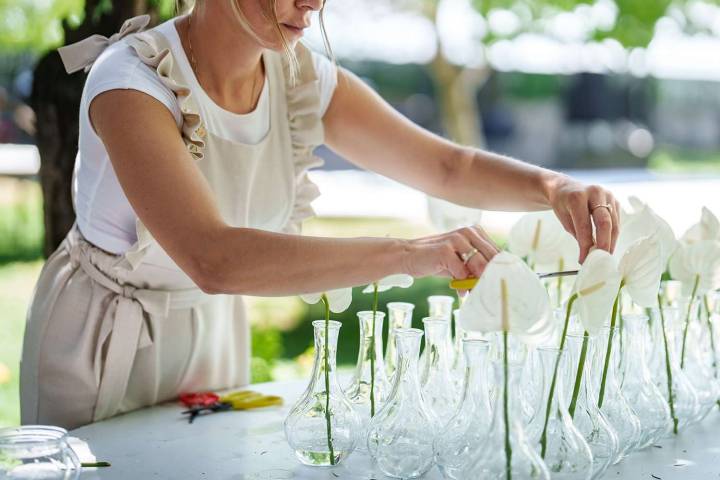 Mother-in-Law Accuses Bride of Being 'Selfish' for Wanting Small Wedding