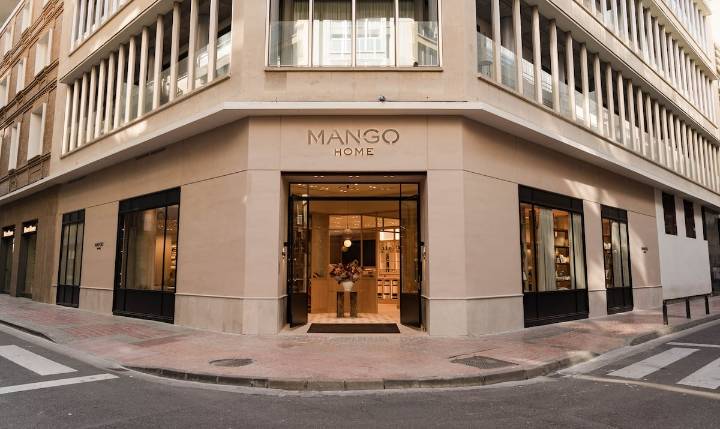 Mango sufre un ciberataque con acceso a nombres o teléfonos de clientes