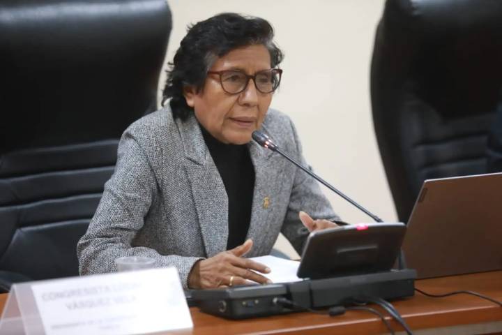 Congreso: Ética promoverá denuncia de oficio contra congresista Lucinda Vásquez
