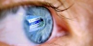 Escanear el iris del ojo por dinero: una práctica que ya ha sido prohibida en España y otros países