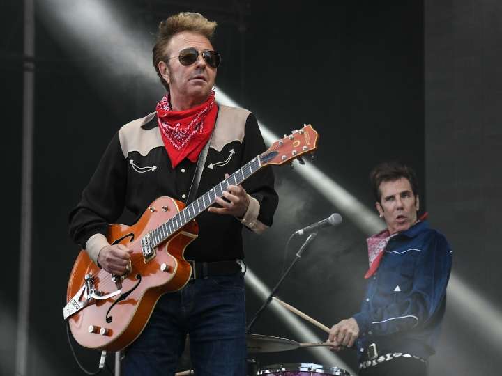 Popular 1980s band cancels opening show of tour because of illness