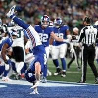 Giants stun Super Bowl champion Eagles 34
