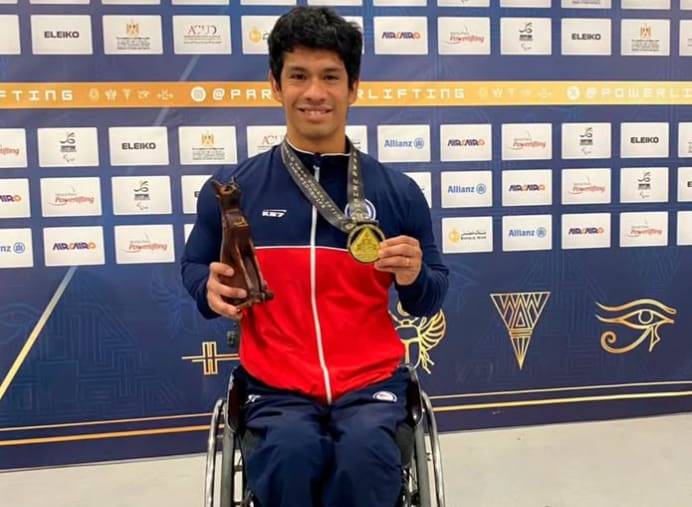 Pensó en cambiar de categoría y terminó ganando un Mundial que lo ilusiona rumbo a Los Ángeles 2028: la odisea del parapesista Jorge Carinao