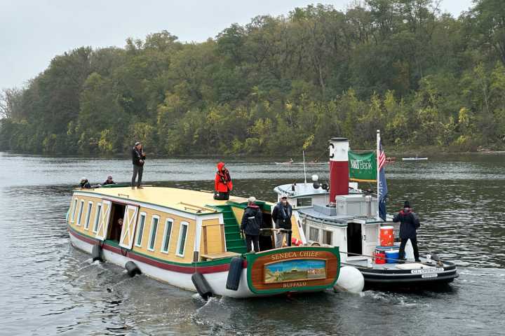 Floating time capsule: Replica boat retraces historic Erie Canal journey 200 years later
