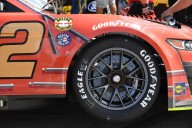 NASCAR Weather Update Las Vegas: Can Goodyear Beat the Heat of Sunny Nevada? Las Vegas South Point 400 repeats similar weather to past years, Glen Powell grand marshal, full schedule for the playoff r