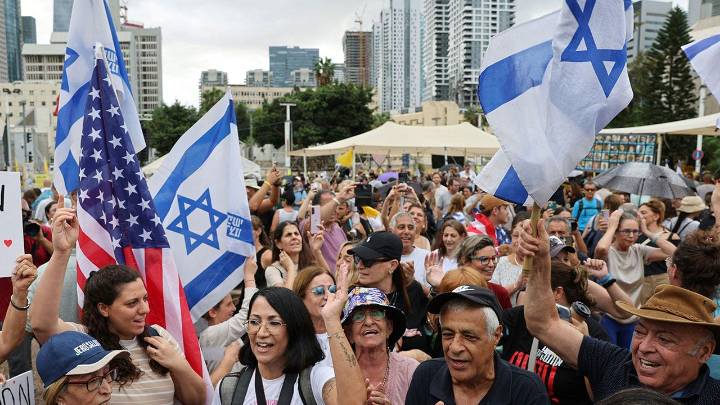 Gaza hostage deal awaits Israeli government approval