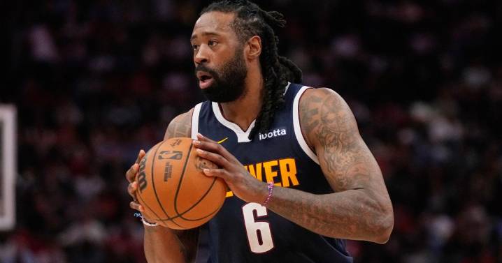 Pelicans sign center DeAndre Jordan following injuries to Kevon Looney and Yves Missi