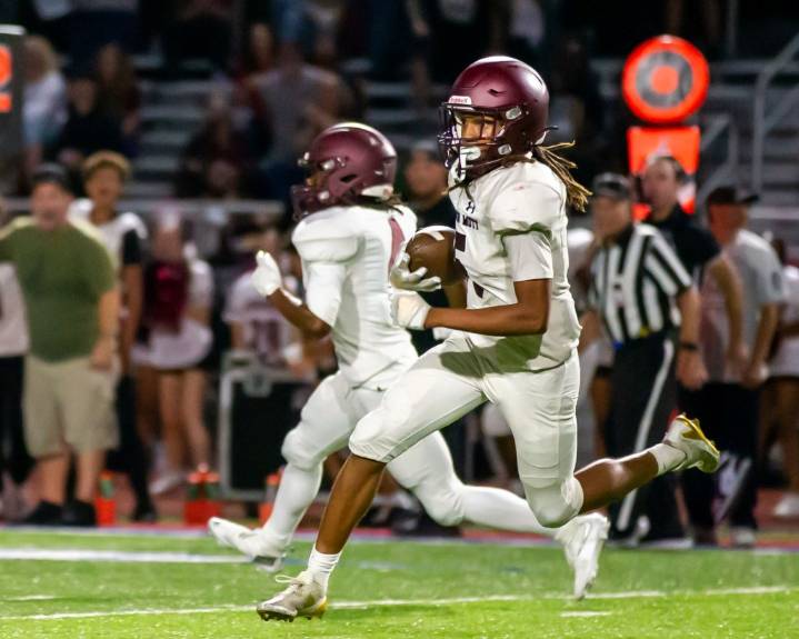 PREP FOOTBALL ROUNDUP: New Haven, Chippewa Valley record first wins of the season; Warren Mott rallies past GP North; Parkway Christian, Utica, Cousino gain victories