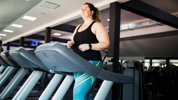 A trainer says this pop playlist is the perfect speed for beginners to walk to the beat