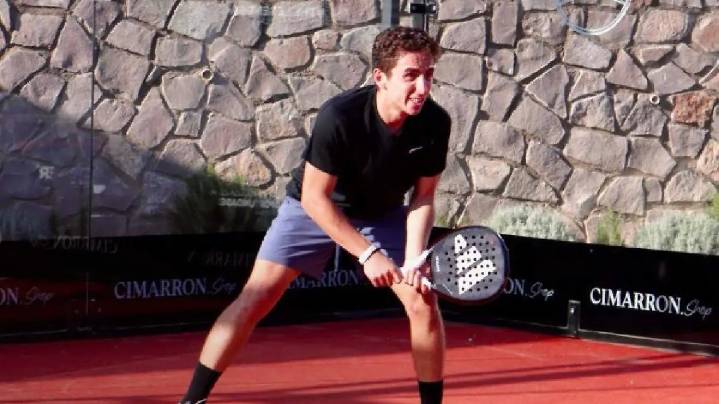 Villalobos y Villegas firman doble victoria en el Abierto de Padel