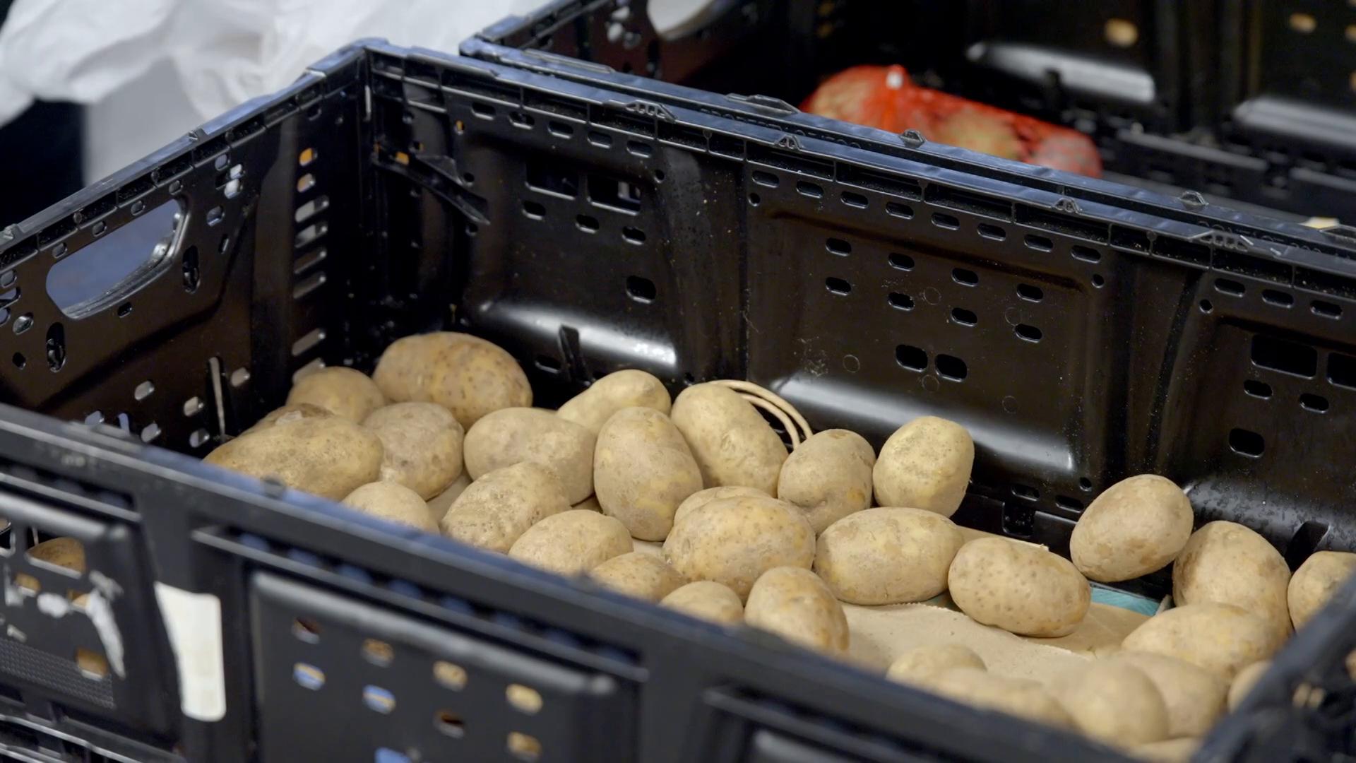 Indiana food banks see surge in demand as the deadline SNAP funding approaches