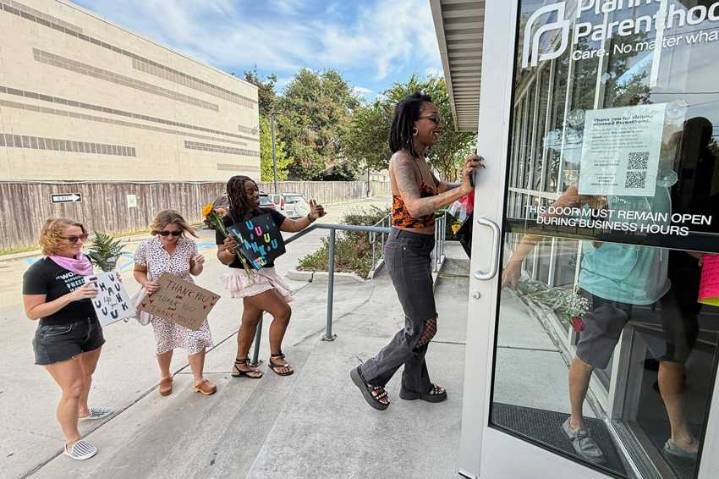 Planned Parenthood closes all Louisiana clinics